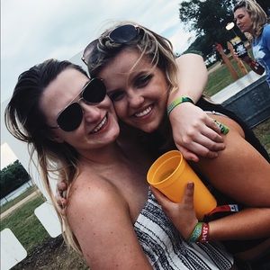 Meet your Posher, Lily